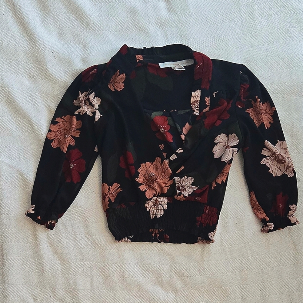 Monteau Black and Red Floral Top
